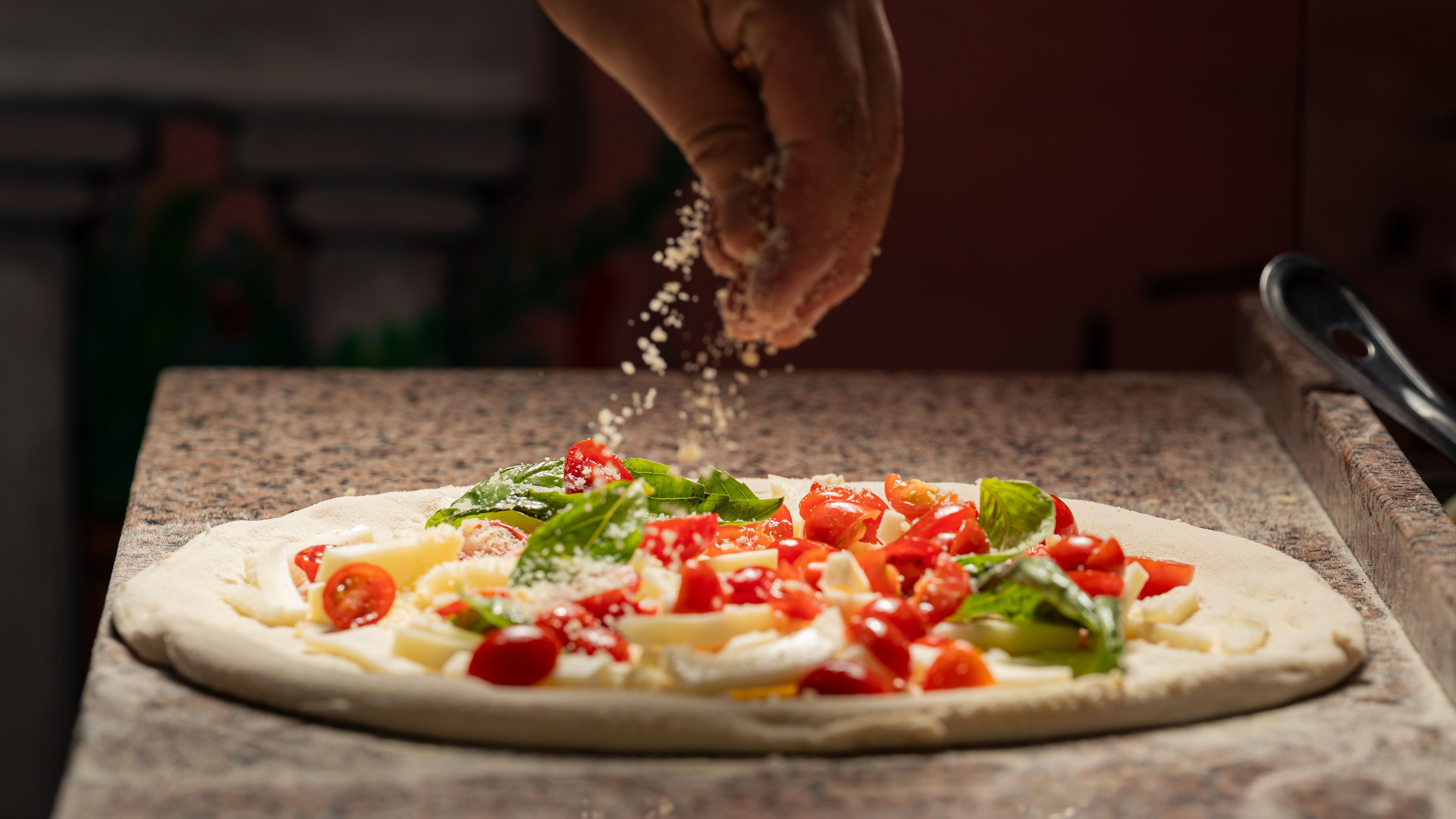 Best Pizza on the Sunshine Coast: Wood-Fired and Craft Pizzerias