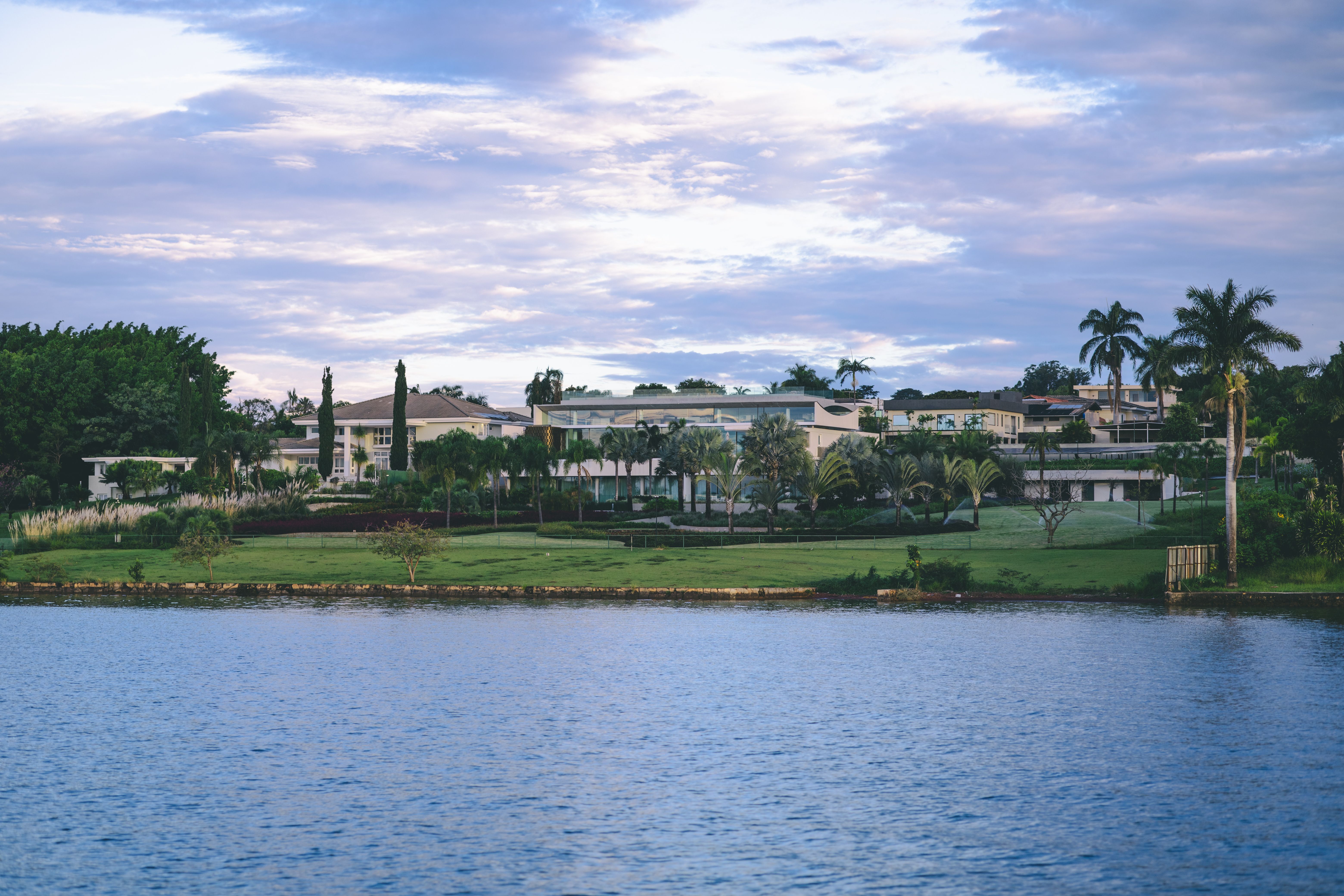 Sunshine Coast Suburbs Guide: From Caloundra to Noosa