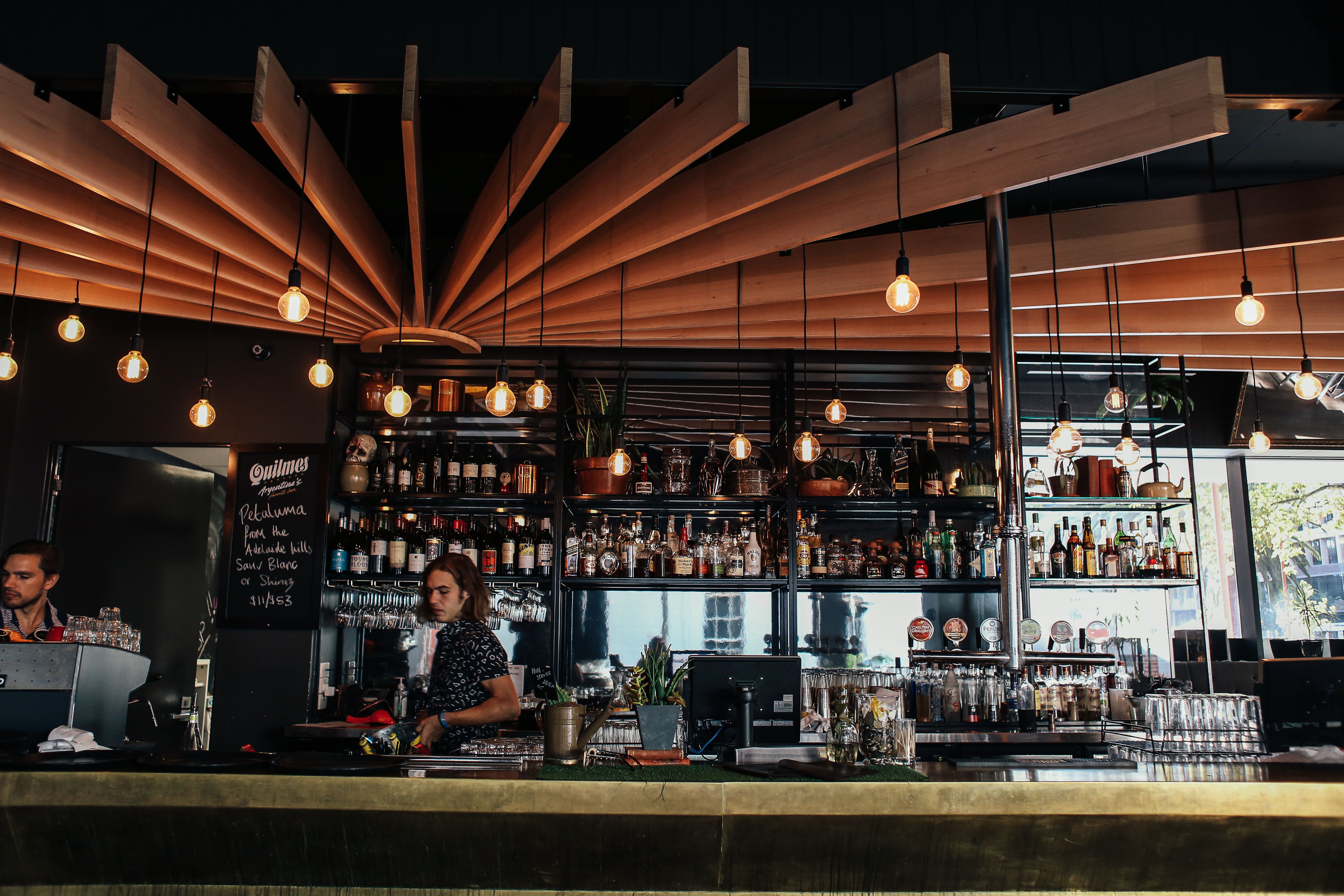 Bars and Nightlife on the Sunshine Coast: Where to Drink After Dark