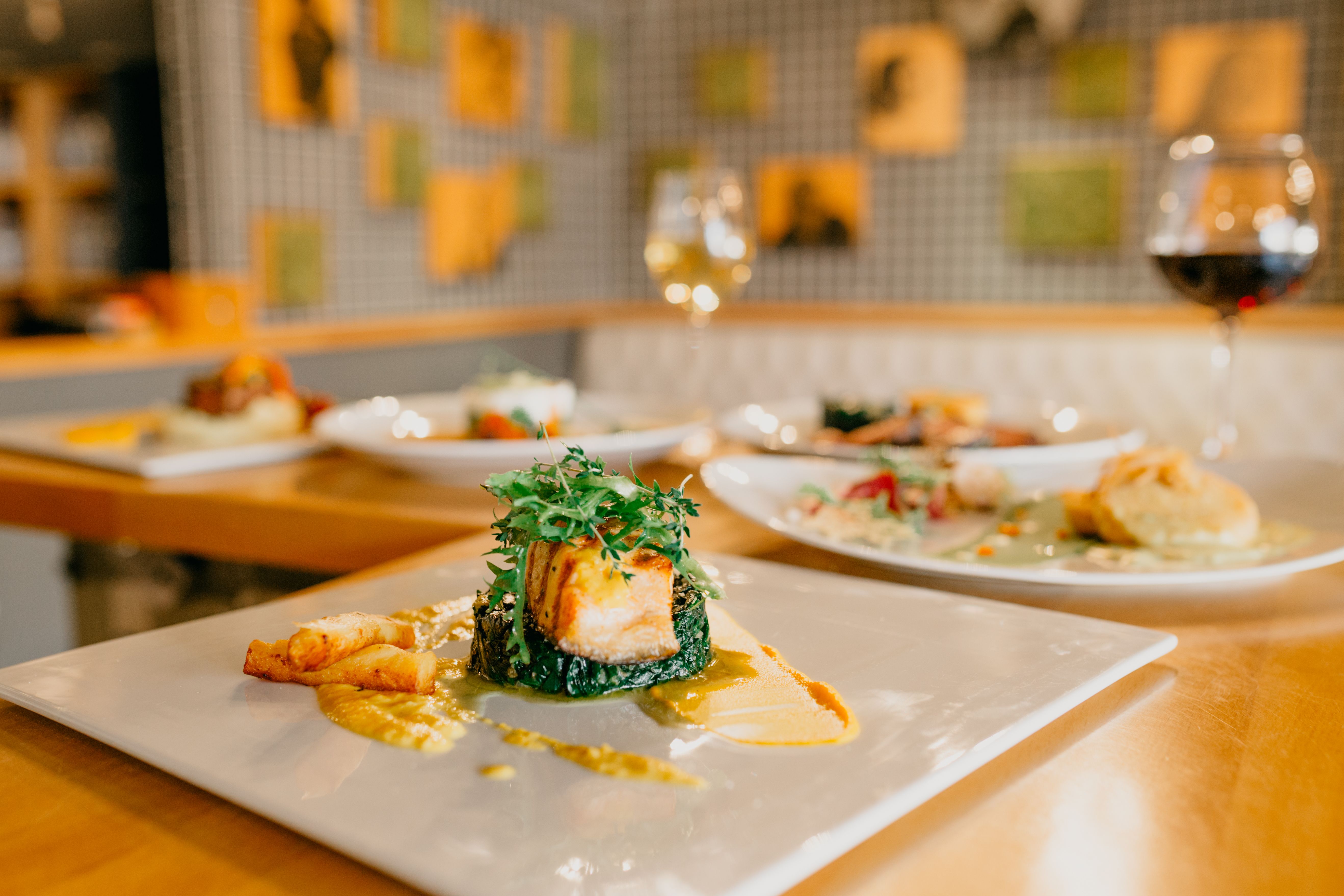 Best Restaurants in Sunshine Coast: From Fine Dining to Local Favourites